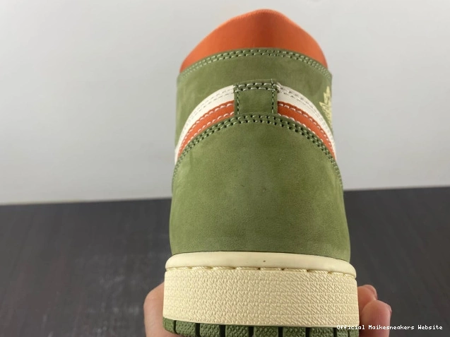 Official Maikesneakers Celadon 1 FB9934-300 Air Craft Jordan High OG 0814